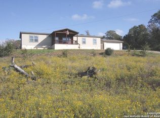 201 Great Oaks Ct, La Vernia, TX 78121