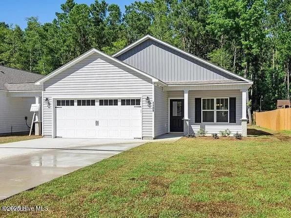 1189 Dan Owen Drive, Hampstead, NC 28443