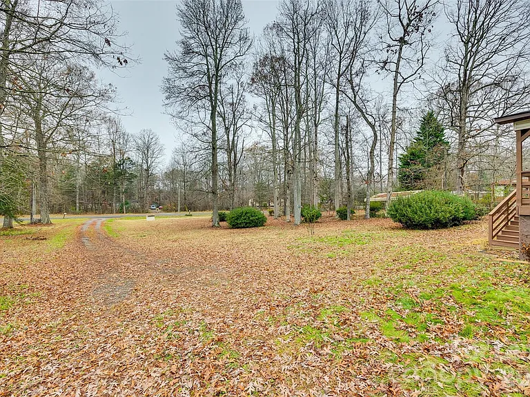 128 Summerglen Dr — Photo 26