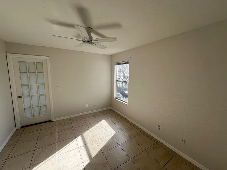 5168 Conroy Rd #33 — Photo 10