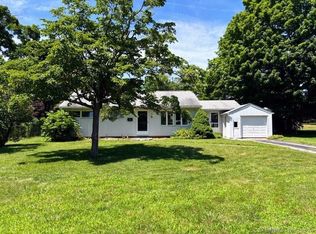 8 Jones Ln, Deep River, CT 06417