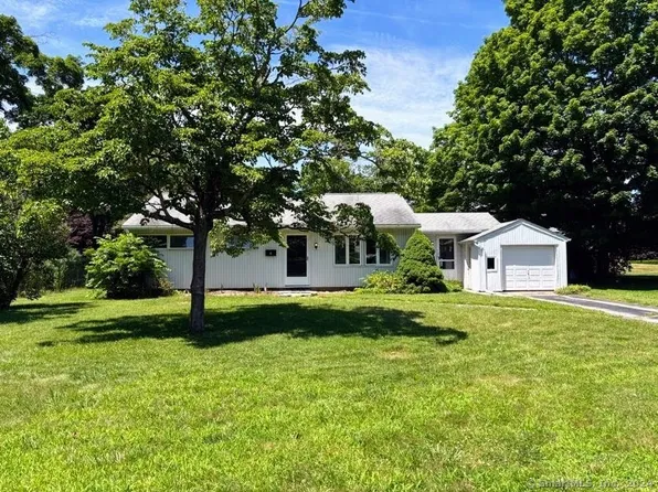 8 Jones Lane, Deep River, CT 06417