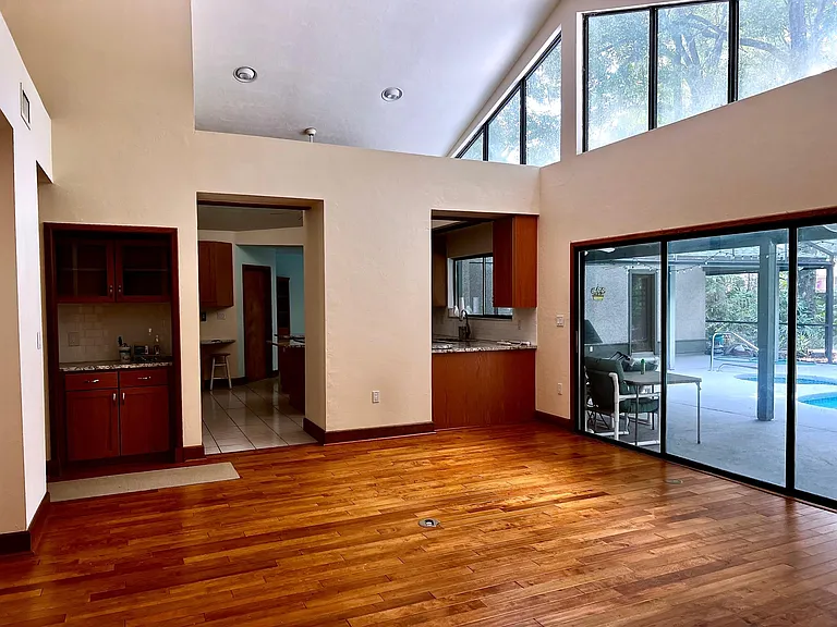 2346 NW 14th Pl — Photo 16
