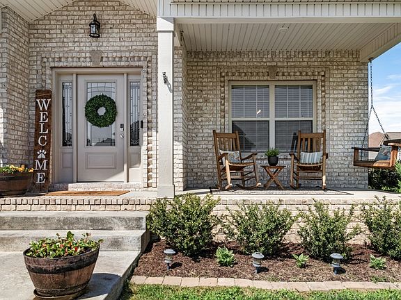 4th image of 532 Bowden Dr