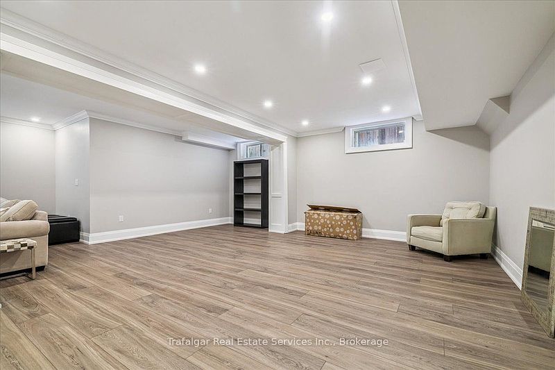 Burlington House for rent - 5 Bedrooms — photo 38