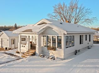 313 5th St, Moose Lake, MN 55767
