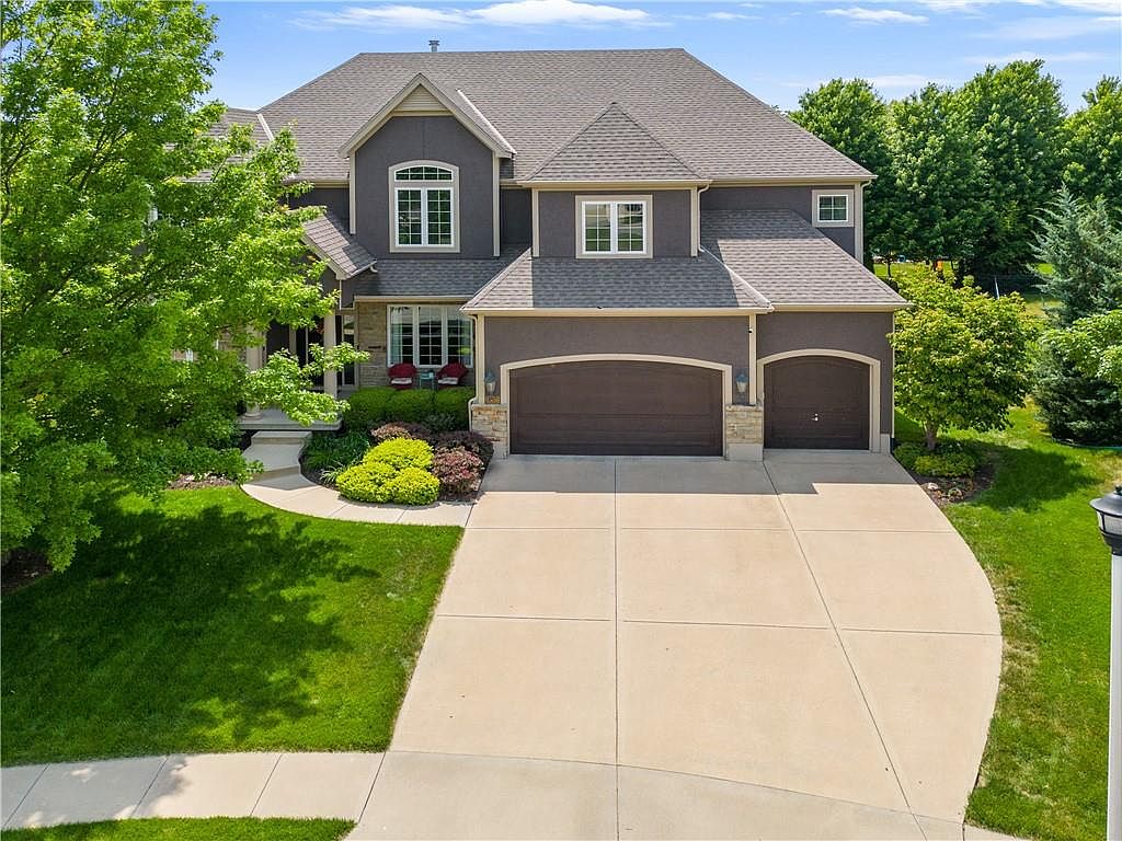15616 Slater St, Overland Park, KS 66221 Zillow