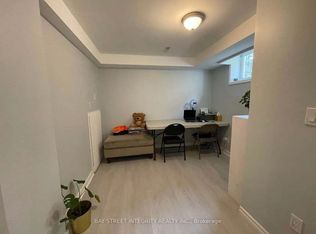 18 Elizabeth St #BASEMENT, Barrie, ON L4N 6M1