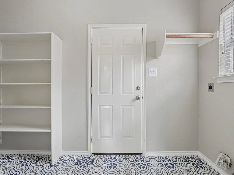 15006 Preston Court Dr — Photo 21