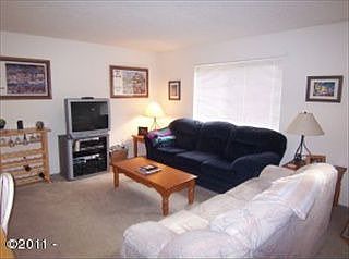 3rd image of 2315 NE 28th St