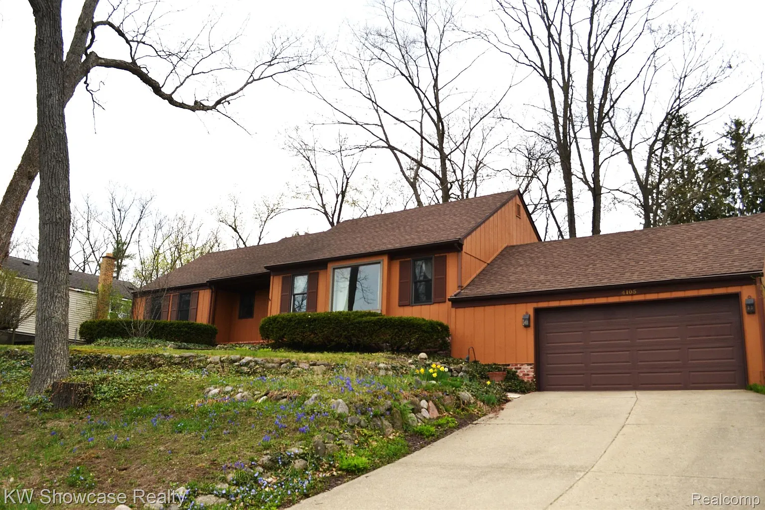 4105 Woodcroft St photo 1