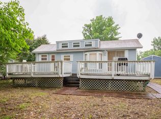 120 Fossil Lake Rd, Wilmington, IL 60481