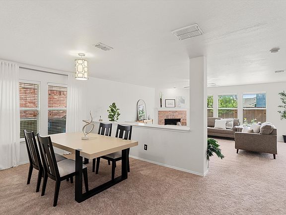 3rd image of 2025 Highland Dr