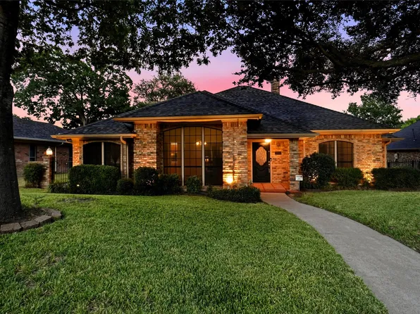 220 Toler Dr, Mesquite, TX 75149