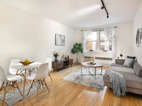 320 East 35th Street image 1 of 8