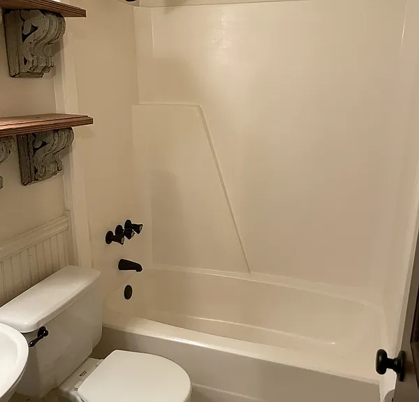 725 Masons Beach Rd — Photo 4