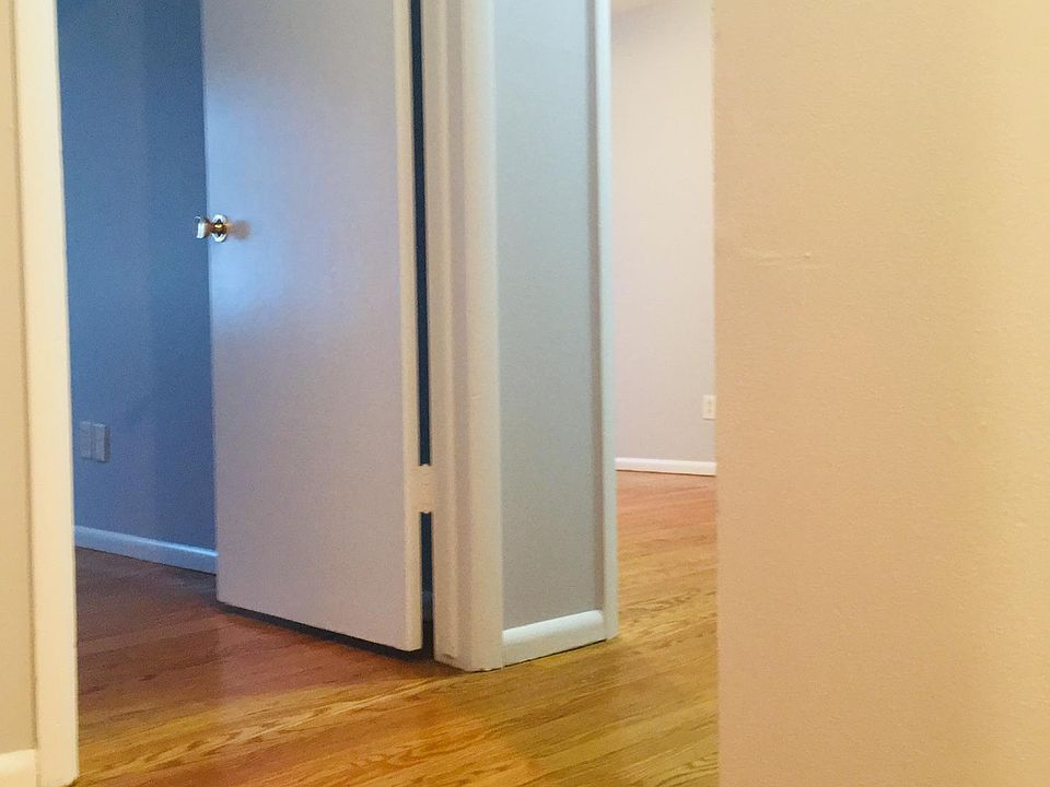 1st image of 5904 50th Ave APT 17