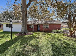 206 E Cedar Bayou Lynchburg Rd, Baytown, TX 77521