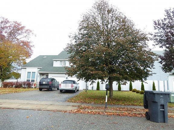 3rd image of 1160 Roanoke Dr