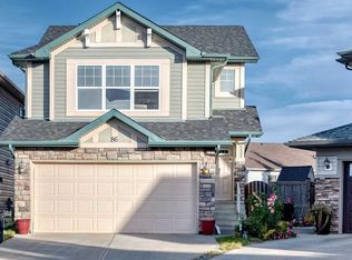 86 N Panamount Plz NW, Calgary, AB T3K 0J8
