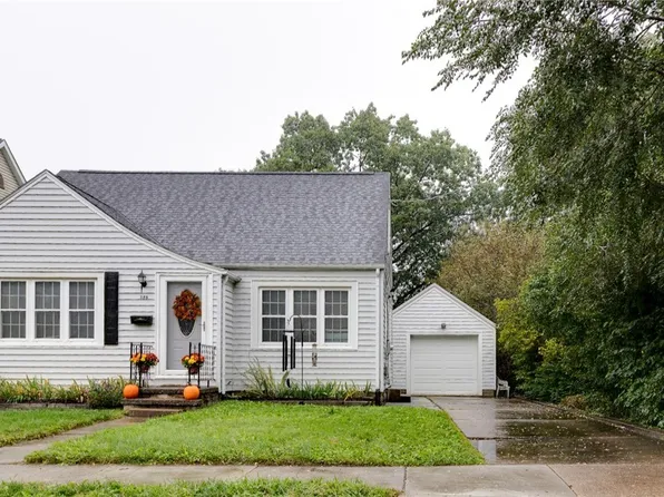 325 Harmon St SW, North Canton, OH 44720