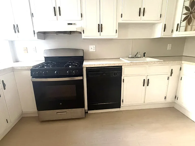 1614 Price St #1 — Photo 3