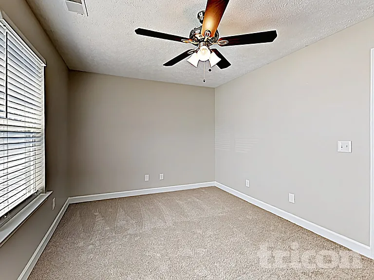 912 Tapoco Ct — Photo 8