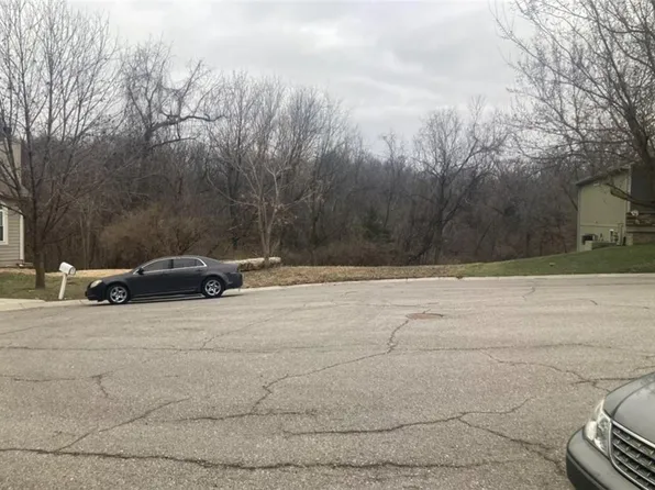 4205 S Shrank Ct, Independence, MO 64055