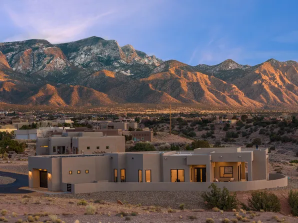 17 Mimbres Ct, Placitas, NM 87043