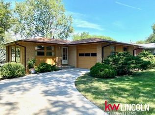 1321 W Avon Ln, Lincoln, NE 68505