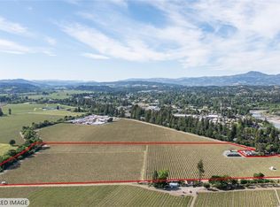 390 Magnolia Drive, Healdsburg, CA 95448