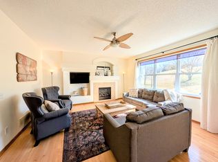2331 Stonecrest Path NW, Prior Lake, MN 55372