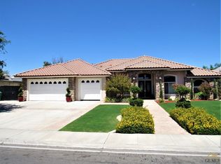 14602 Redwood Pass Dr, Bakersfield, CA