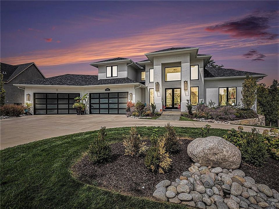 1st image of 21384 W 93rd Ct