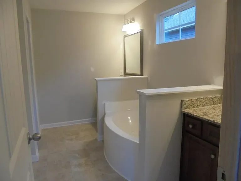 245 Claudia Dr — Photo 7