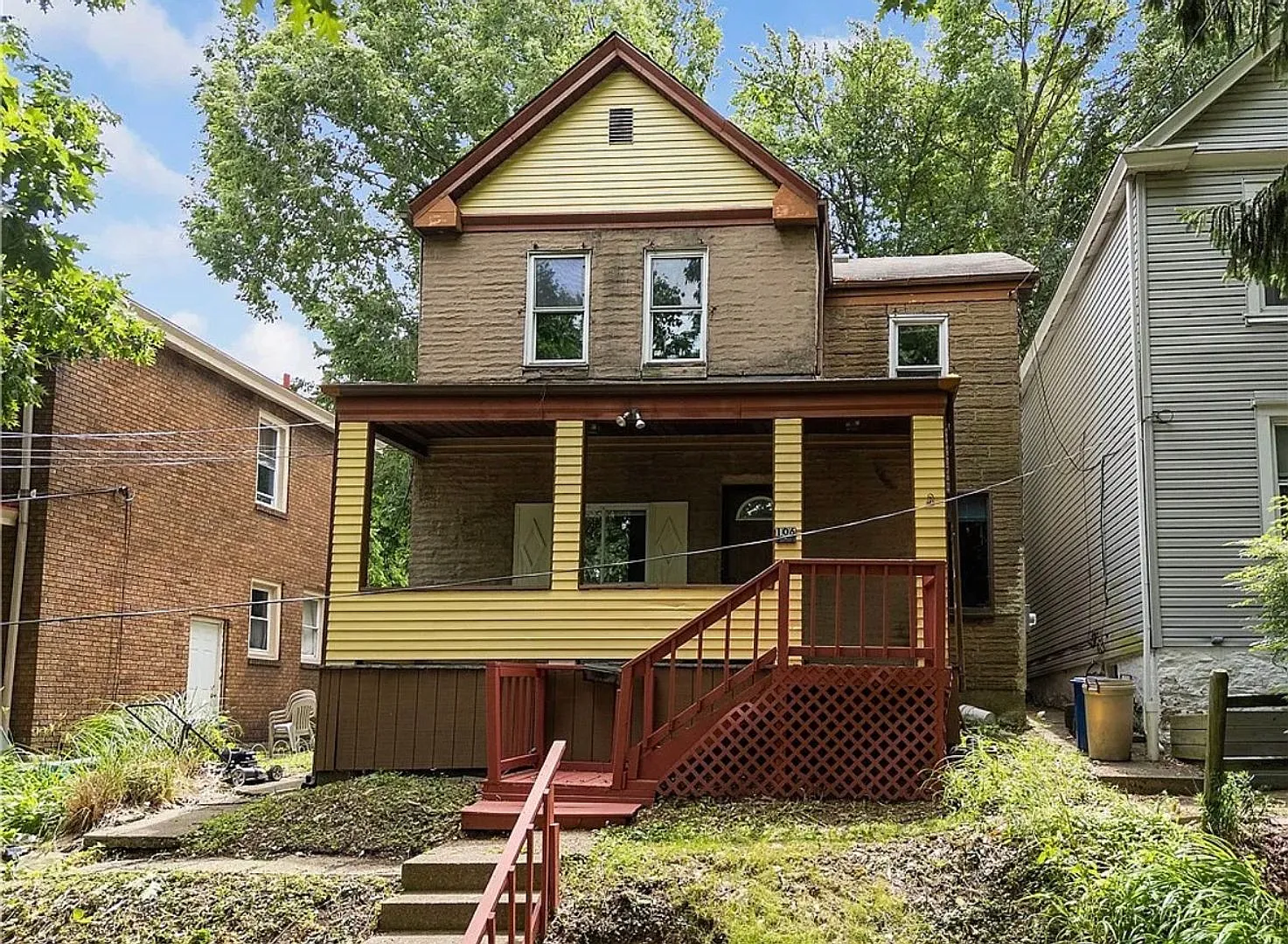 106 Carrick — Photo 1