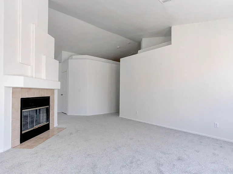 4579 Canna Dr — Photo 10
