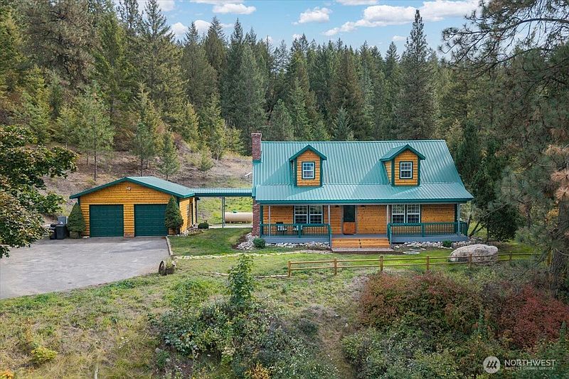 2nd image of 1812 C Rickey Canyon Road