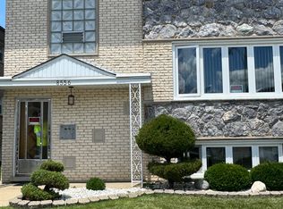 8556 W Winnemac Ave, Chicago, IL 60656