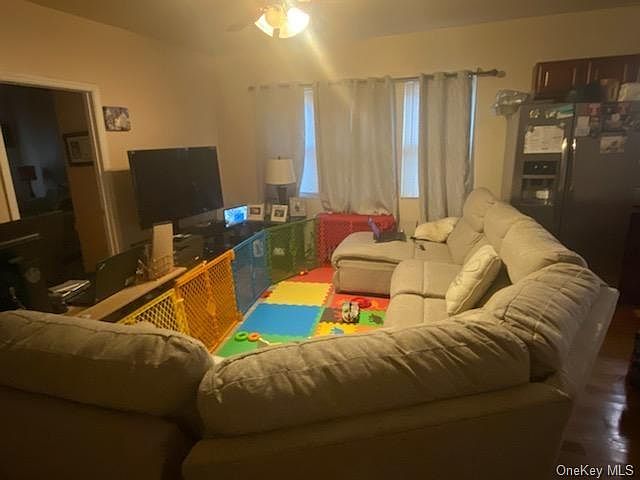 2nd image of 4531 Mundy Ln #2