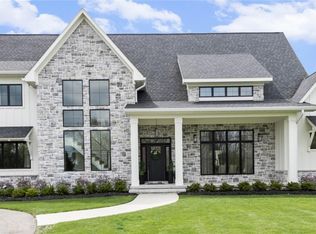 8439 Holcomb Rd, Clarkston, MI 48348