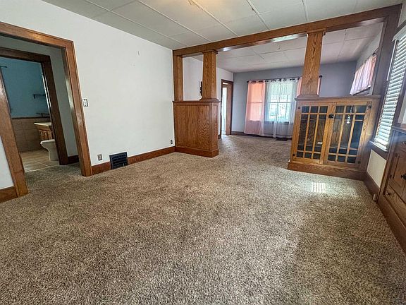 5th image of 2215 Boies St