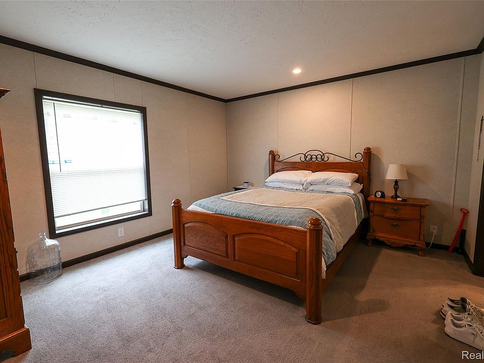 79 Woodridge Ct, photo 10