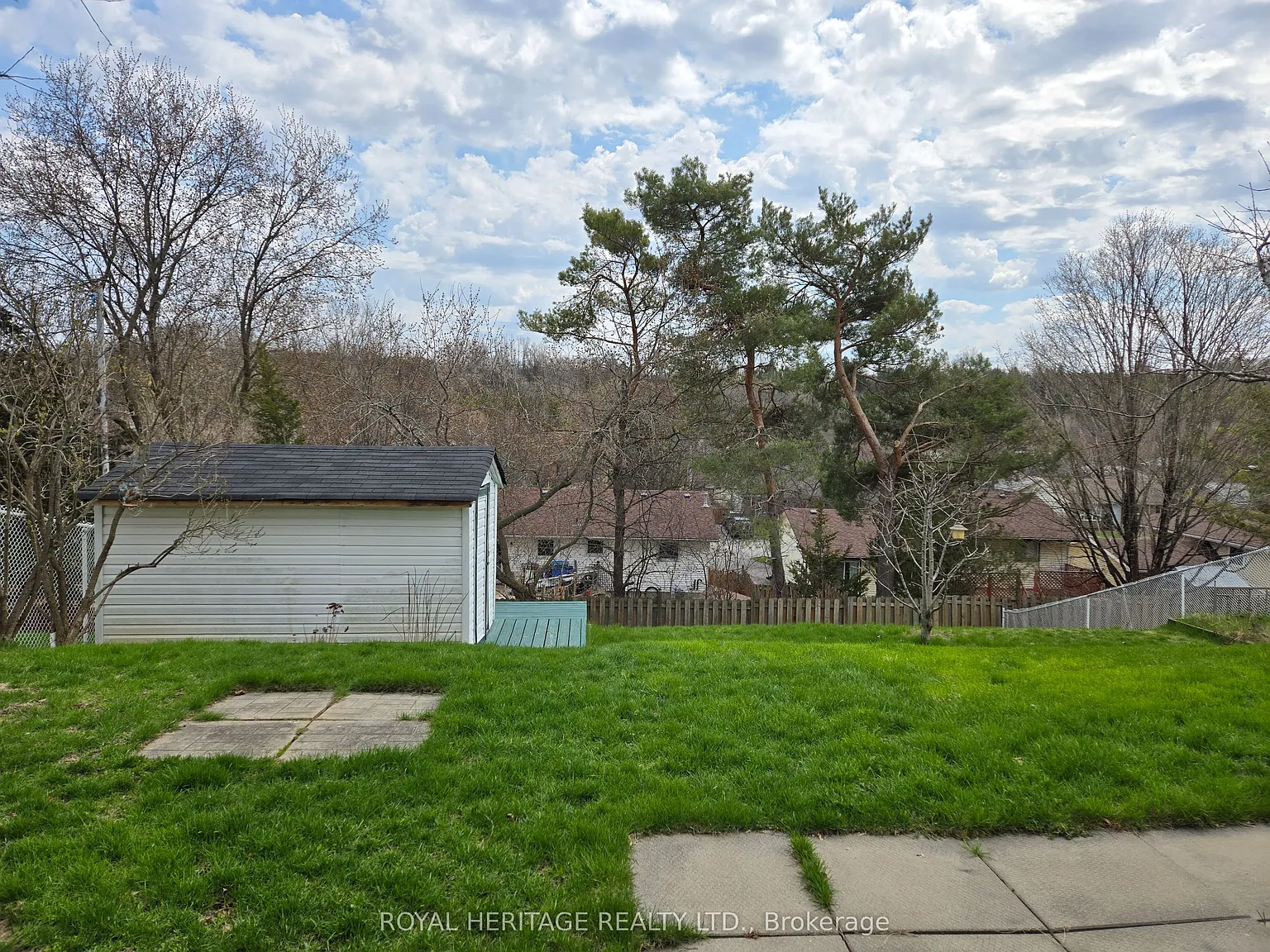 4 bed, $2,500 — Photo 2