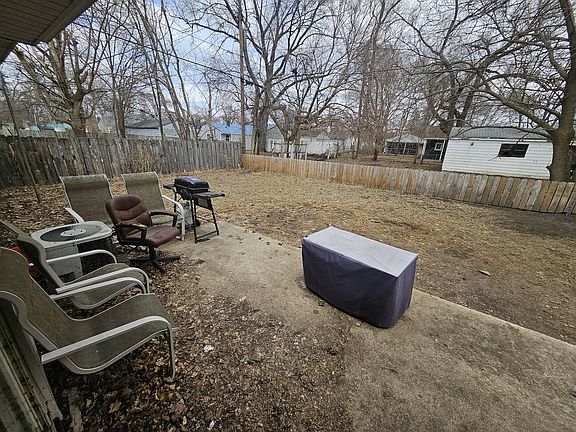 5th image of 2907 Ridge Ave