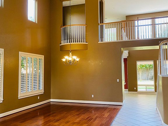 3rd image of 2130 Armsmere Cir
