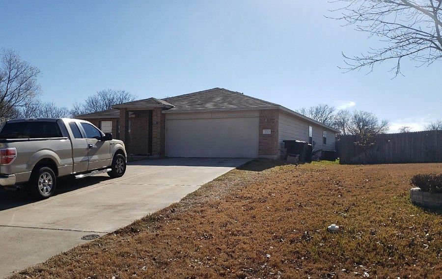 2nd image of 223 Pullman Place Blvd