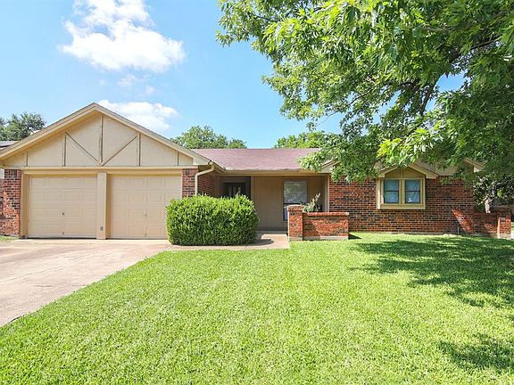 5th image of 2302 Lancaster Dr