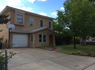 71 Hacienda Dr, Los Alamos, NM 87544