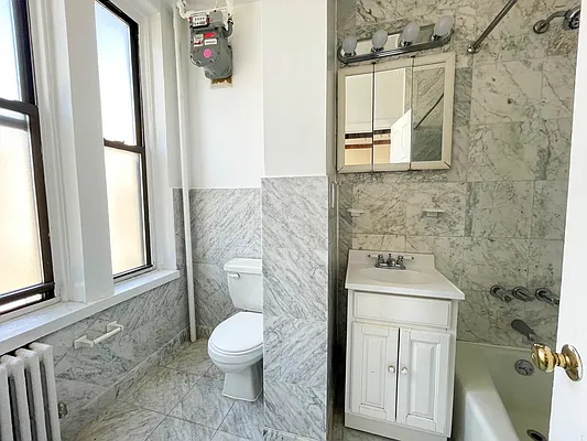 Rented by City Connections Realty | media 21